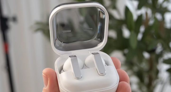 Samsung Galaxy Buds 4 Pro: Premium Sound Meets Intelligent Design
